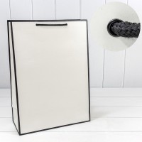 Пакет подарочный "Рамка узкая" Белый/Чёрный 32*45*15 230г 1/20 1/80 Арт: 000201A